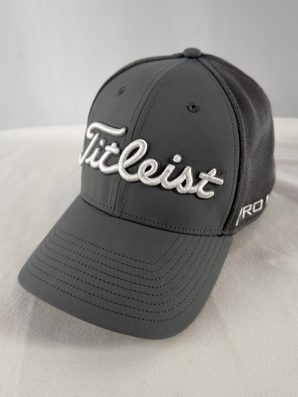 Titleist Pro V1 Footjoy Fitted Hat in Gray Size L/XL